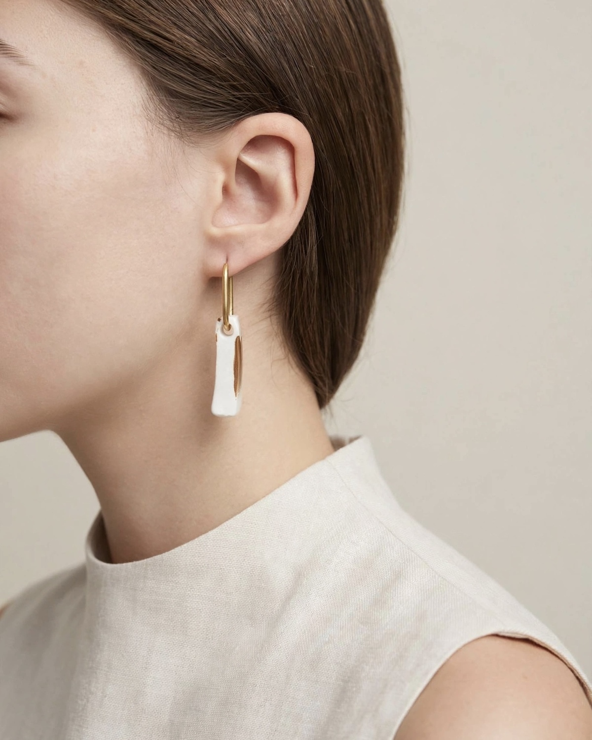 pendientes-corteza-artesanales-resina-acero-dorado-sendero-eleven-atelier-acero