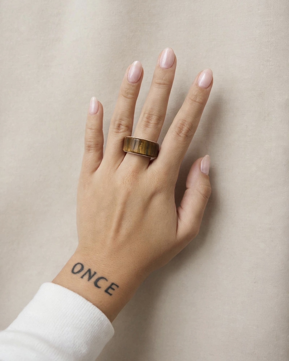 anillo-ceramica-artesanal-a-medida-coleccion-sendero-eleven-atelier-marron-chocolate